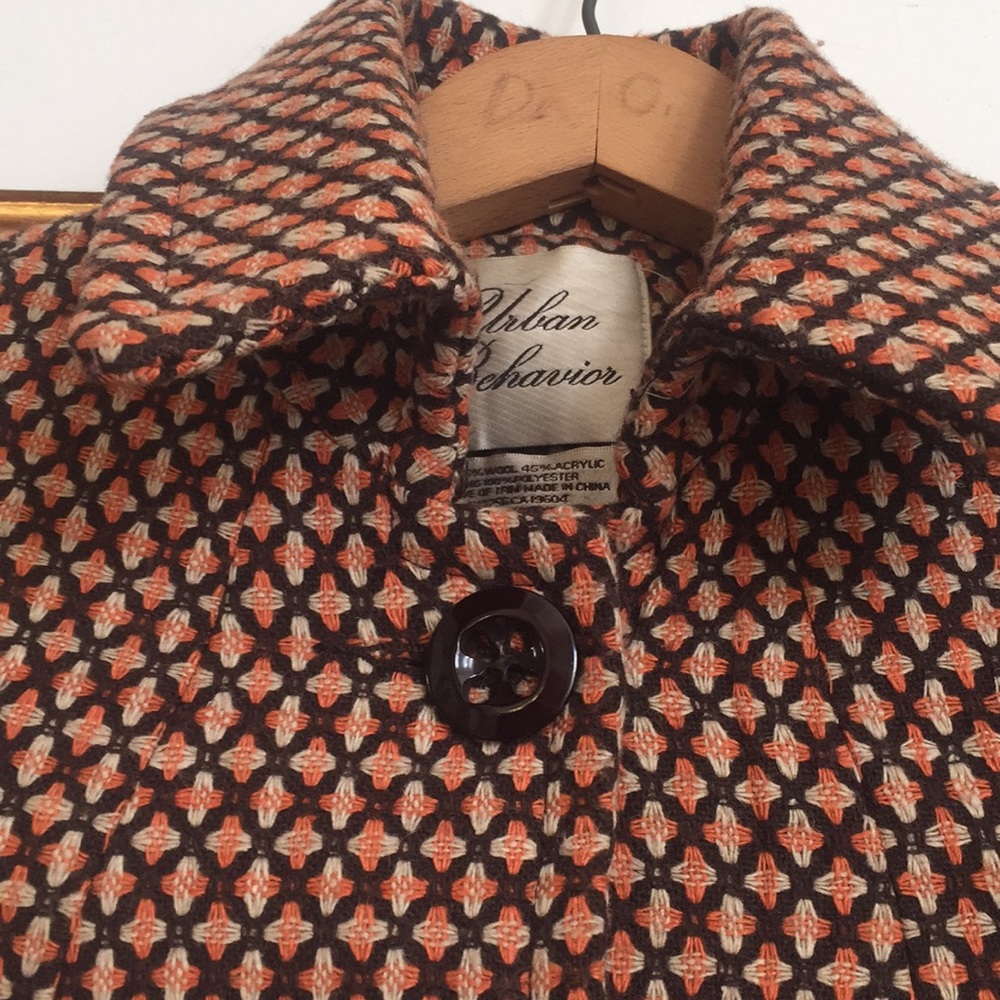 Ladies coat - Picture 4 of 6